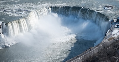 [최신 트렌드] 넷플릭스 4K 영상이 끊기나요? 차세대 와이파이 7(Wi-Fi 7)이 필요한 이유